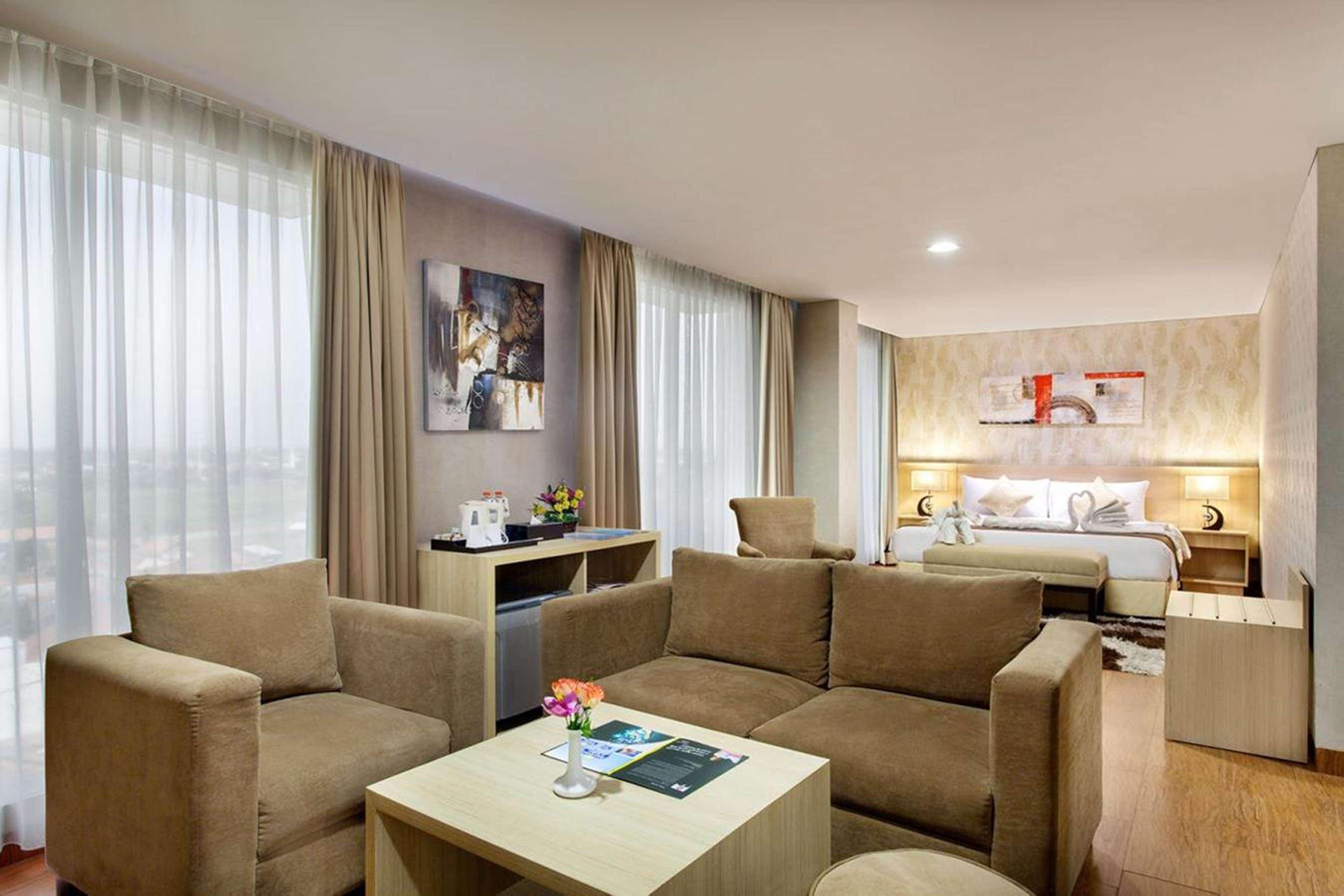 Days Hotel & Suites By Wyndham Jakarta Airport Tangerang Kültér fotó